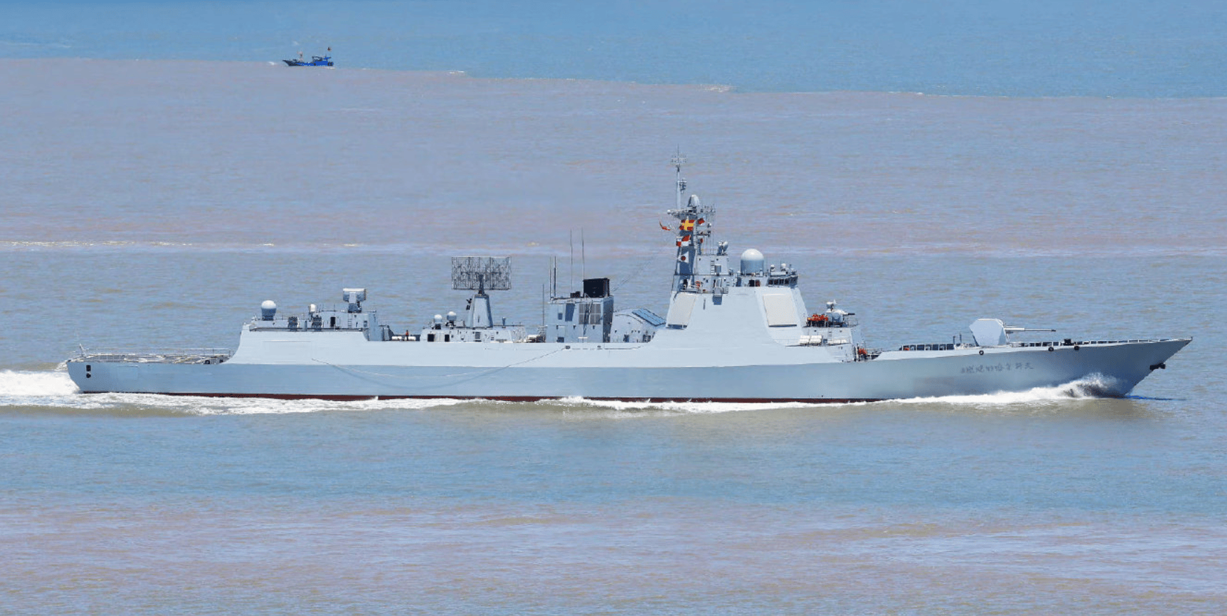 052d型海警船亮相,龙腾四海,7000吨级,到底有多强悍?