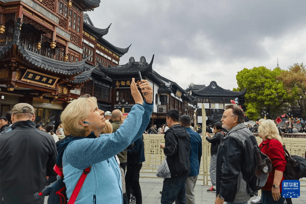 更多外国游客 入境游升温 爱上中国 海外网评