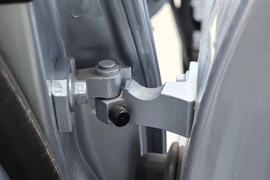 昊铂GT拆车:同级产品一大把,全系剪刀门才是王道!_搜狐汽车_搜狐网