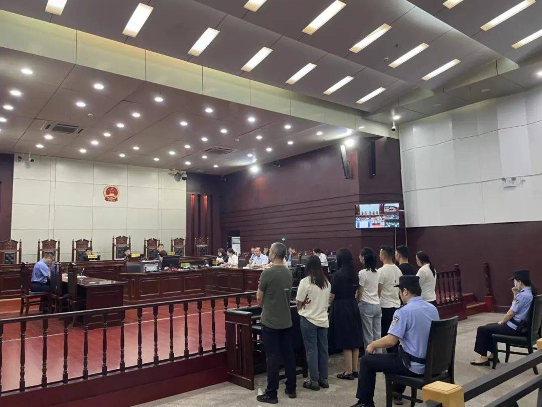 十堰张湾区法院审理一起“开心茶坊”传销案 涉案70