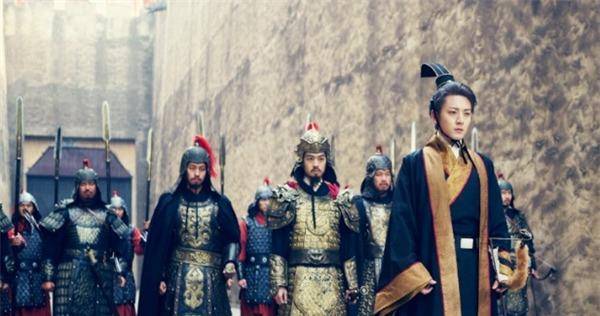 历史上篡位第一名,所有人都想让他当皇帝,刚当上大家都后悔了