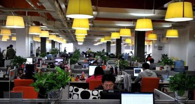 华为程序员,985本科,36岁,昨天公司通知不再续约?你咋看?_工作_员工_