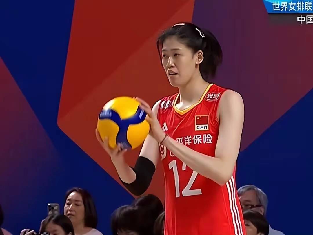 4连胜!中国女排3-0击败世界第四,朱婷缺席,袁心玥16分