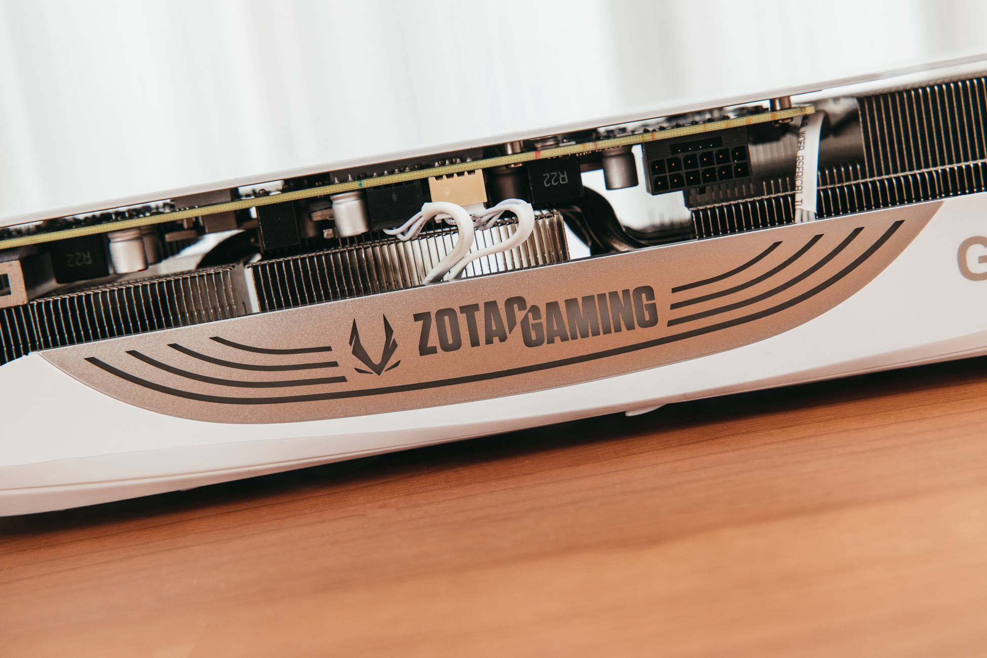 无光质感铝坨坨,abostudio container l  rog小吹雪s装机体验