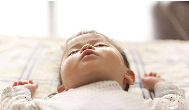 李玫瑾教授 宝宝睡觉时有这3个举动 暗示大脑发育快 智商更高