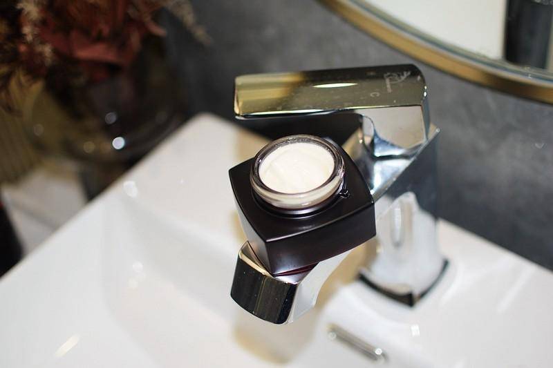 赫徕力作: 独创三段六型,千元淡纹致功效体验