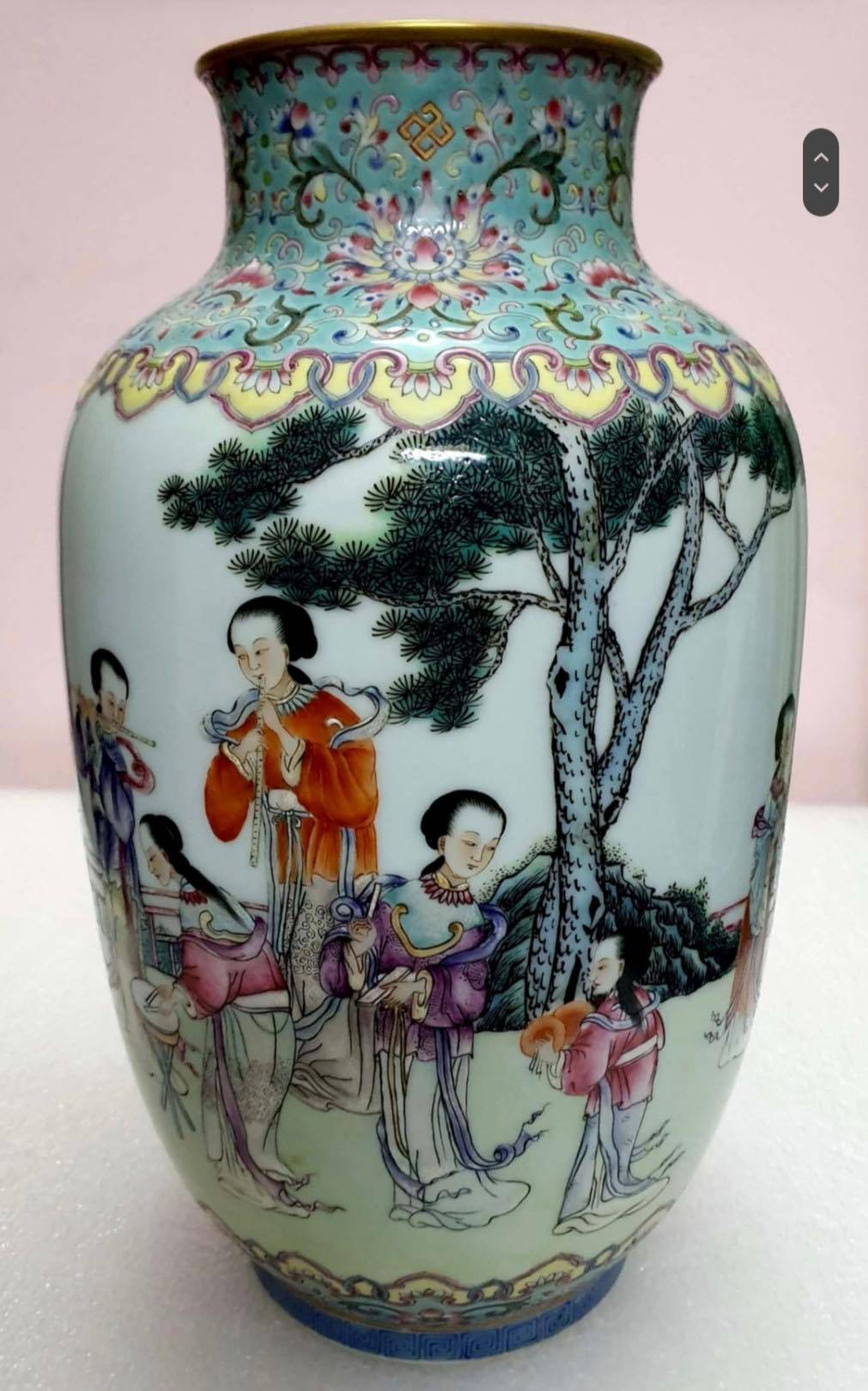 中国古美術　大清乾隆年製　粉彩花入 清乾隆粉彩仕女奏乐图瓶汲取文人画抒情写意精神_搜狐网