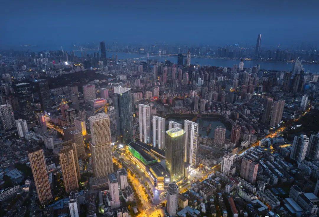 坐拥鼎级配套高端商圈荟萃:华中首座m1重奢购物中心--武汉万象城,同时