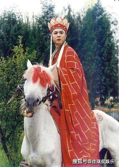 日韩版西游记:女唐僧女如来,手枪科幻师徒恋,吴承恩看了能气活_孙悟空
