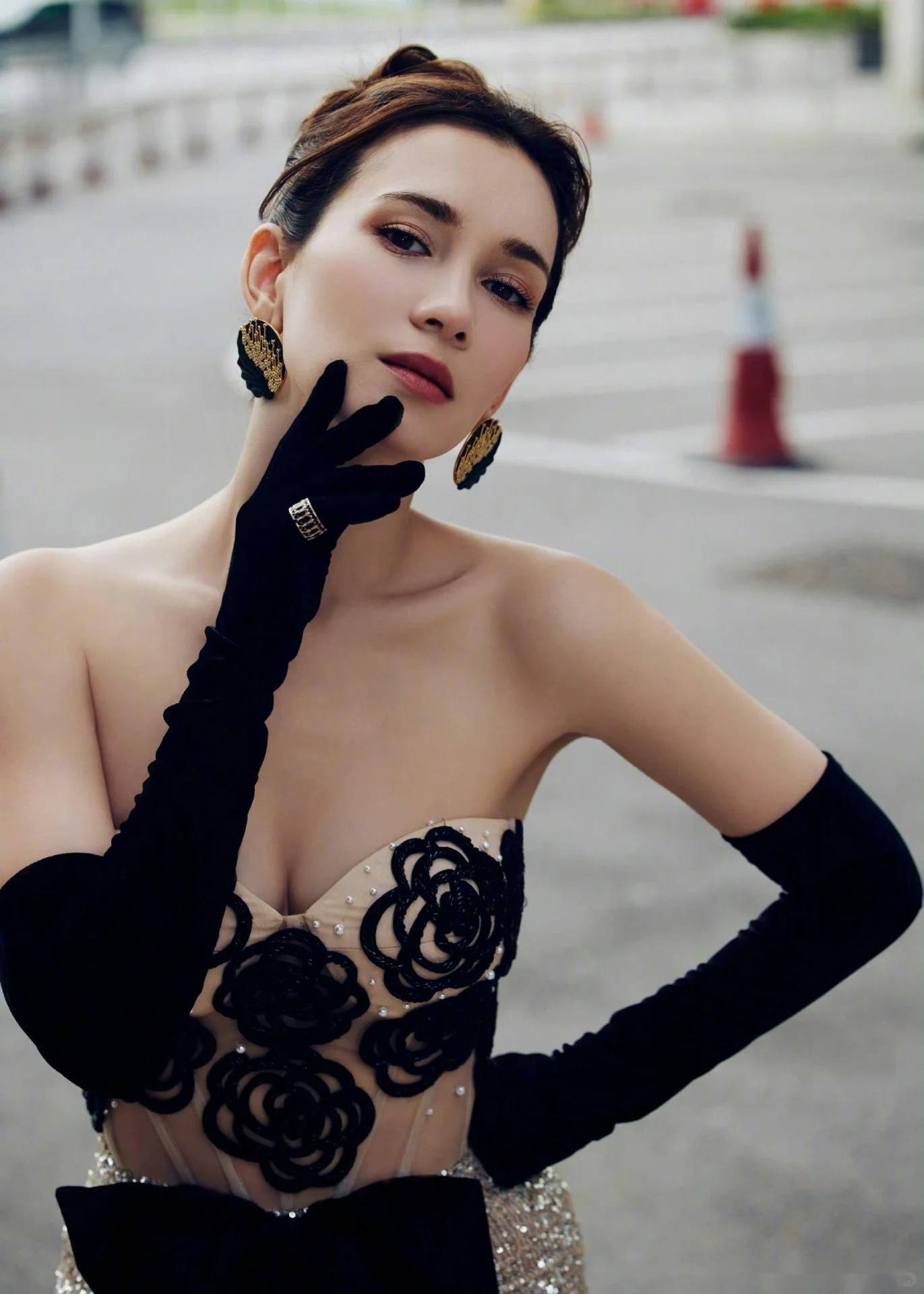 这身材究竟谁顶得住!卢靖姗的美丽与魅力,让人瞠目结舌!