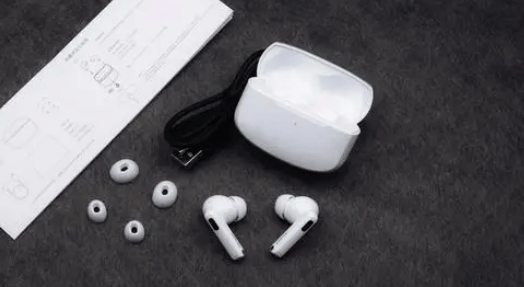 适合学生党蓝牙耳机什么牌子的好？性价比高的学生党蓝牙耳机推荐