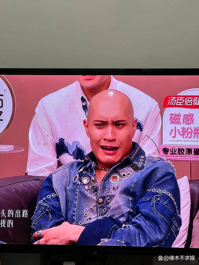 原创            《歌手》第八期：黄宣淘汰，汪苏泷哭了，网友称节目赛制太折磨人-我是歌手第二季黄贯中