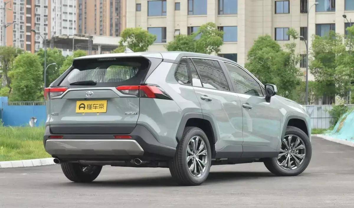 智能互联与智能驾驶:北京现代第五代途胜 l 与丰田 rav4 荣放,谁更胜