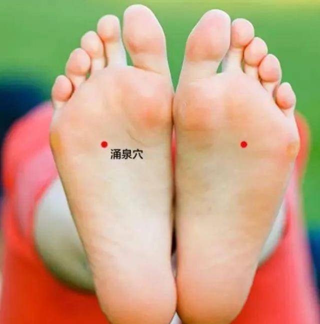 俗话说:"寿命长不长,低头看看脚",真能从脚看得出人的寿命?