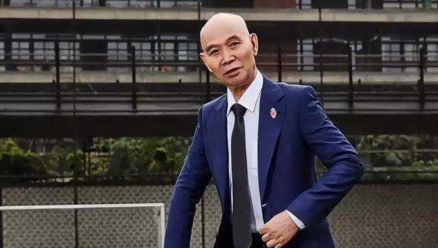 成都男神李伯清,第二任妻子年轻漂亮,知性优雅_婚姻_徐茂_时候