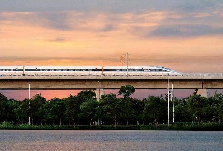 高铁穿上国产"跑鞋"!中国打破国外垄断,实现高铁车轮国产化