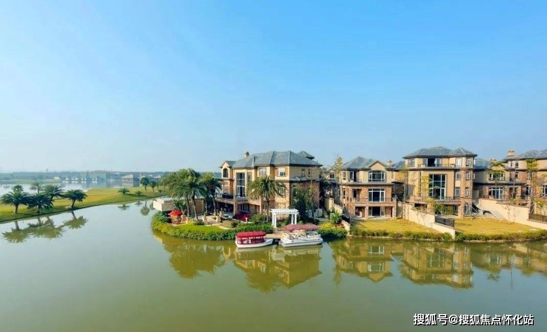 的配套设施和优美的自然环境,成为了粤港澳大湾区内的一处生态大盘
