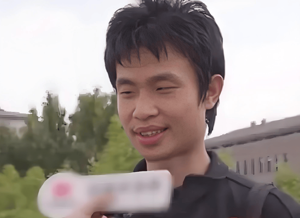 韦东奕:从数学奥林匹克到北京大学,假捐款传闻与真实才华的对话