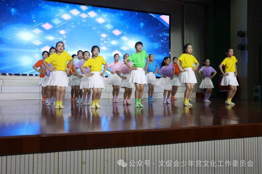 6月16日下午,丹阳市青少年校外教育活动中心2024年春季蓓蕾舞蹈"艺路