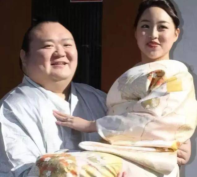 被美女老婆家暴,出轨后还想分走他5亿日元_嘉风_大山_生活