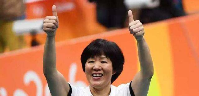 亚运中国女排夺冠马云清空购物车,细数中国女排历史上的八冠历程