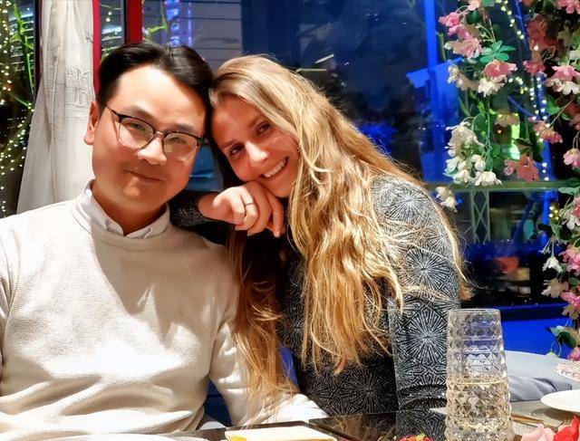 以色列女通讯兵退役嫁中国小伙,现定居上海:为成为中国媳妇骄傲