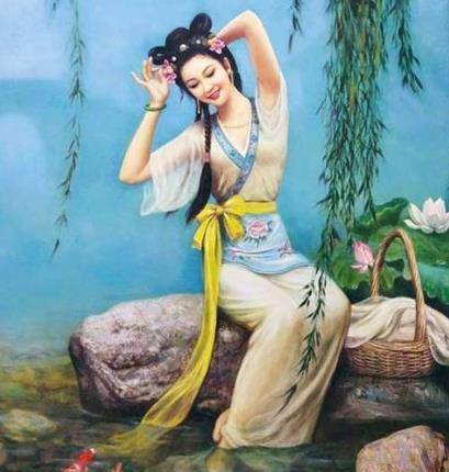 王昭君的生理上有个缺陷,因此时常特制的衣物进行掩饰,西施也是