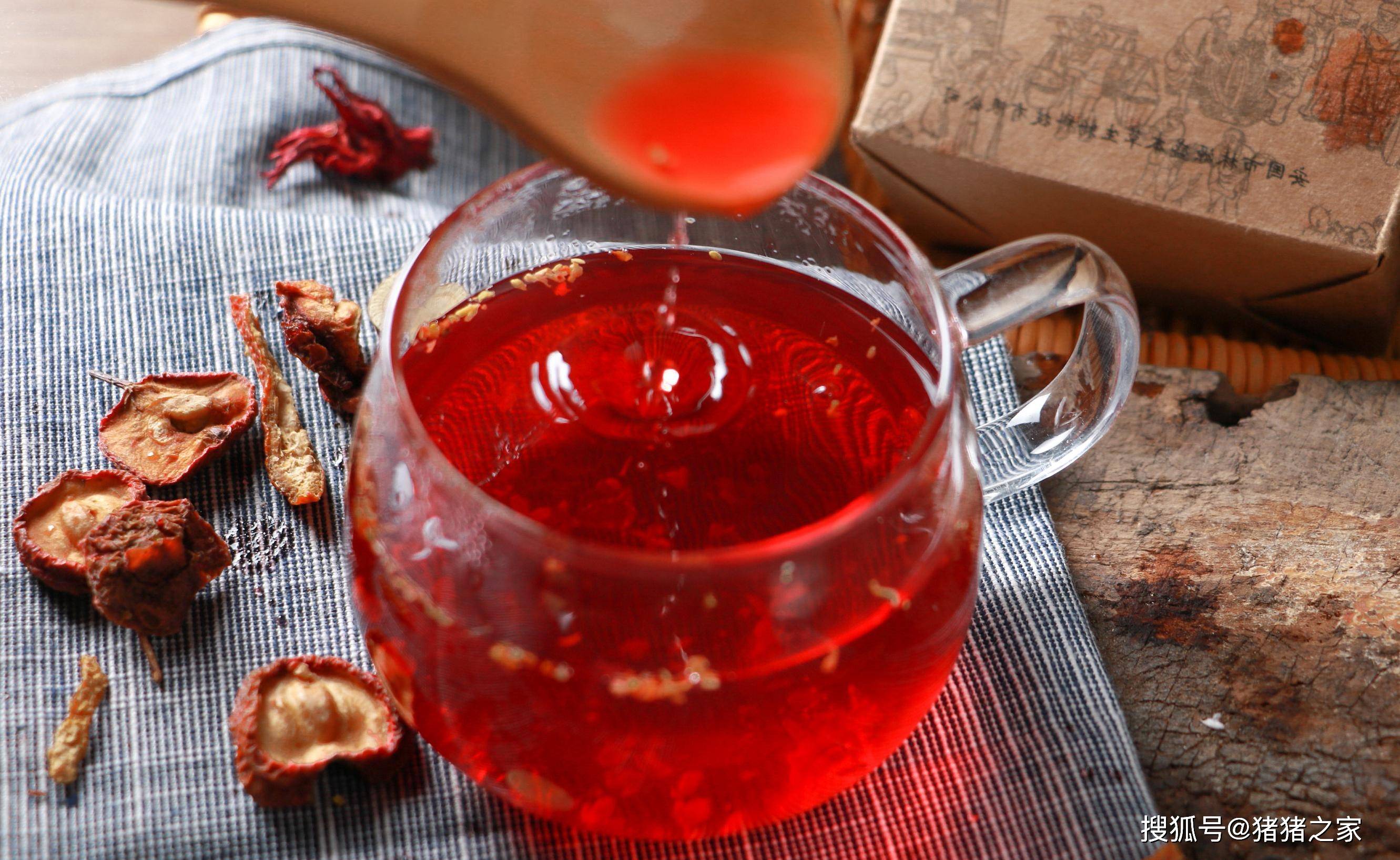 别再喝勾兑的酸梅汤了,试试这个古法酸梅汤,酸酸甜甜,开胃解腻