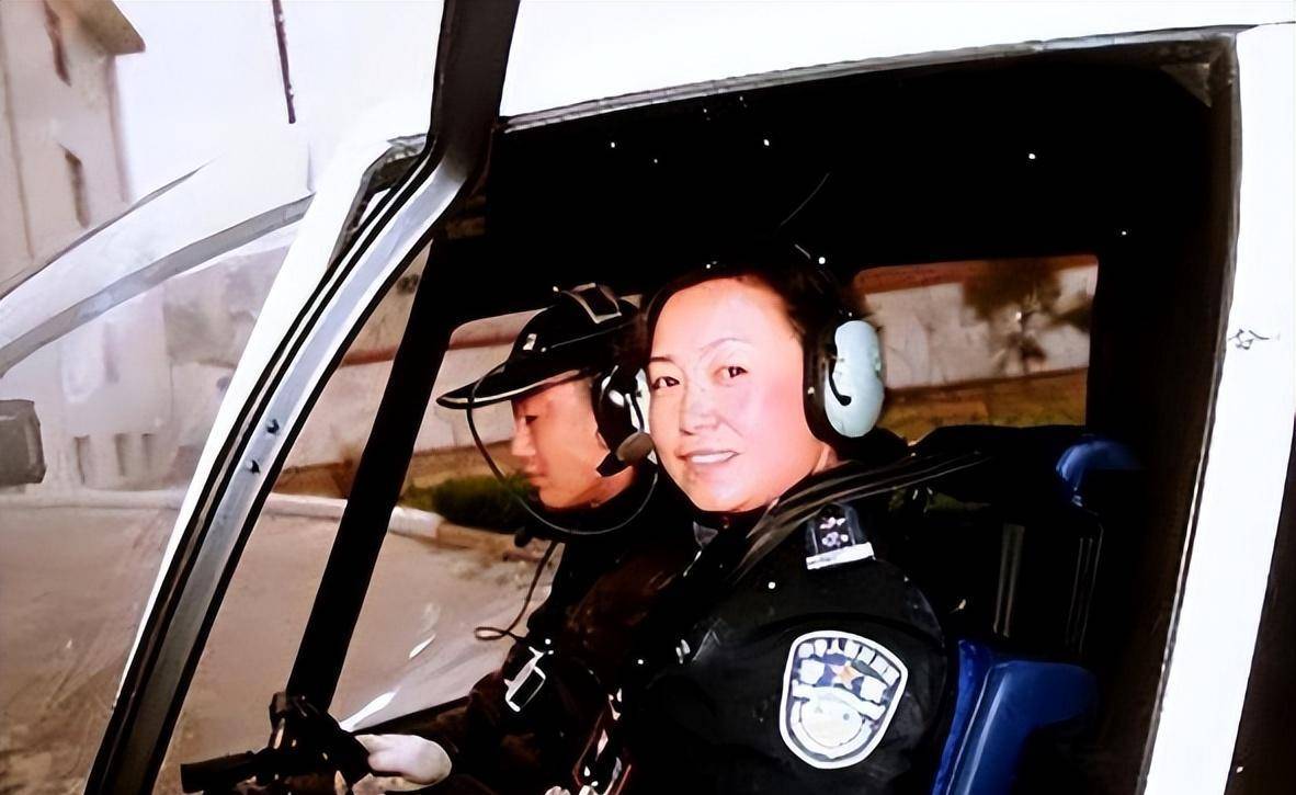 2001年,黑社会老大闯入公安局挑衅,局长任长霞拍桌子:直接拿下