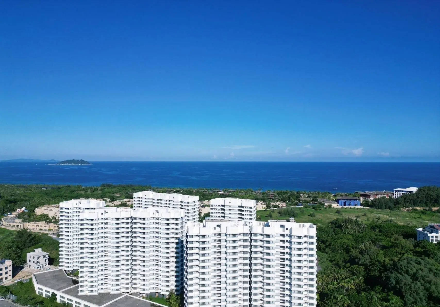 海南陵水新华联香水湾 嶺海--人生当有别 一宅鉴山海