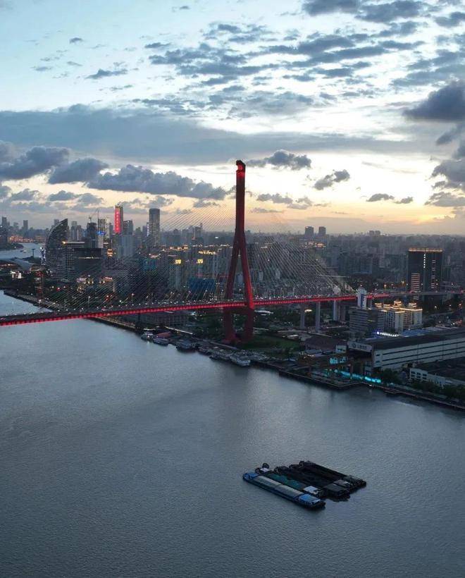 上海杨浦新江湾城「鑫湾甲邸&嘉誉国际广场」奢阔行政公馆!