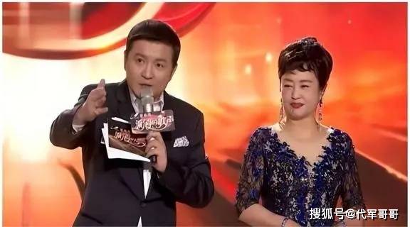 她是国家一级演员,会31国语言,当红时被老公抛弃,晚年成女总裁_朱明瑛