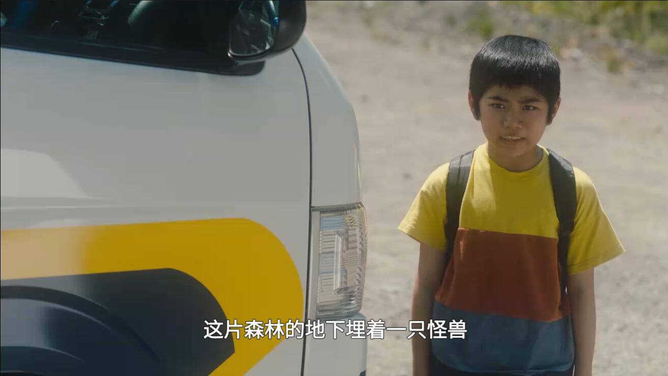 亚刻奥特曼打怪兽有多骚?用大树挠鼻子,奥特曼光轮竟用来挖洞