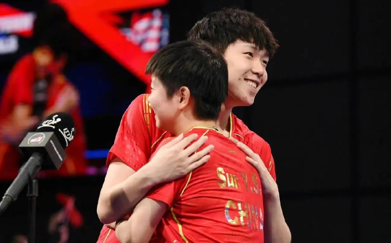 国乒15人"出征"巴黎!启程前他们这样说,马龙除了比赛还有安排