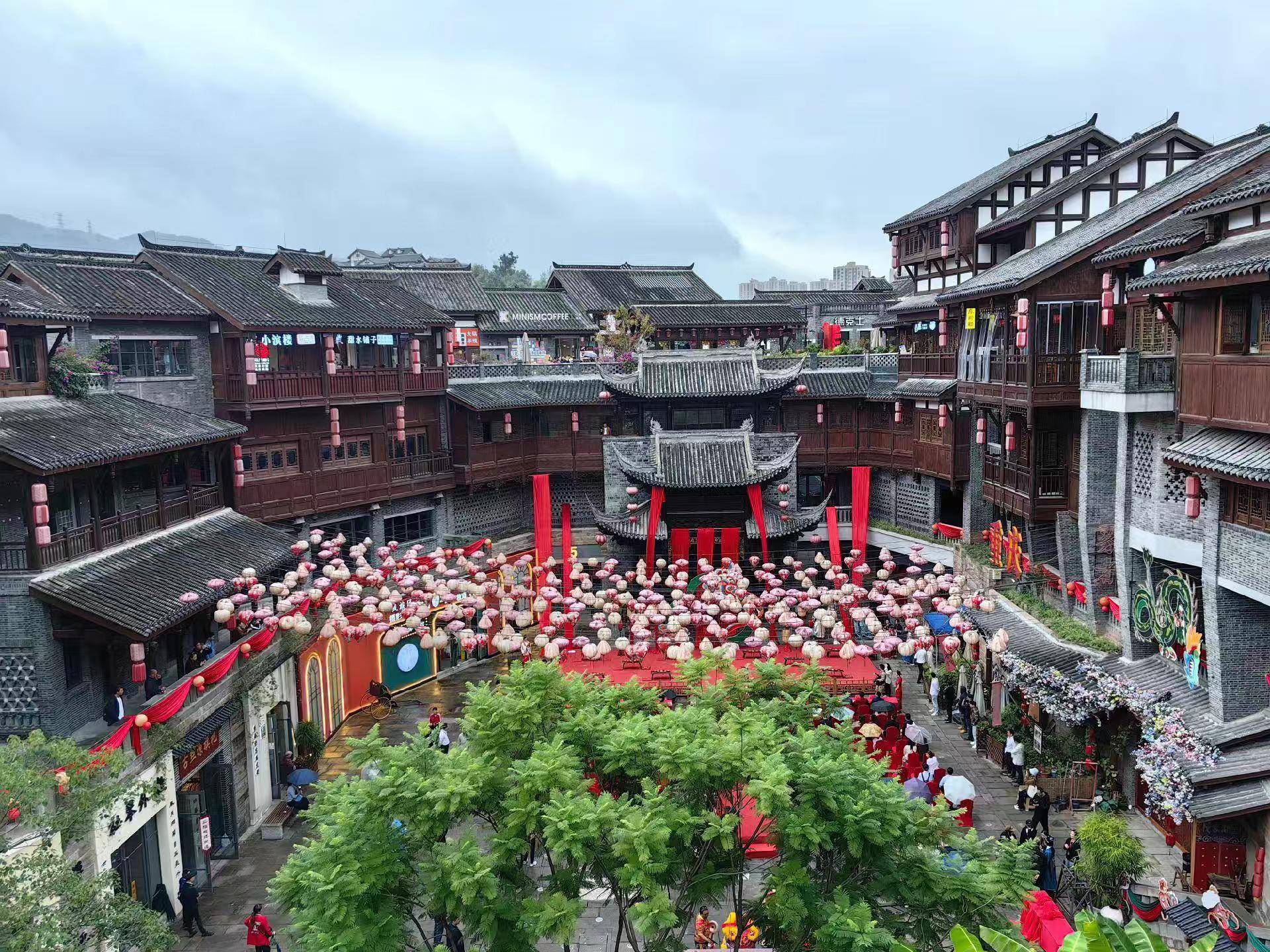 刚从重庆解放碑旅游回来,我的重庆五日游旅游攻略分享给大家