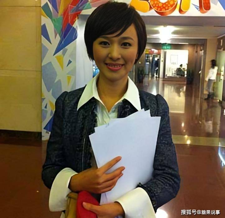 主持人欧阳夏丹,离开央视后几乎没有固定的职业,46岁还是单身