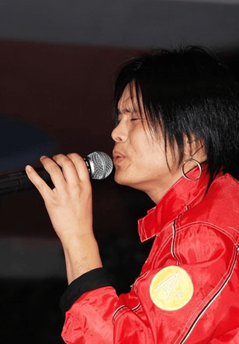 "民歌天王"终于落网!从《星光大道》冠军到全网通缉,可惜可恨