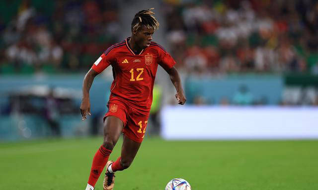 后来居上:英格兰老将巅峰对决_进攻_西班牙队_凯尔·沃克来