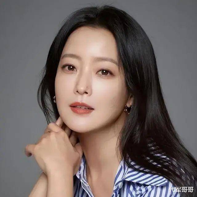 娱乐圈公认的6张"美人脸",珠圆玉润,倾国倾城,你最喜欢哪一位?