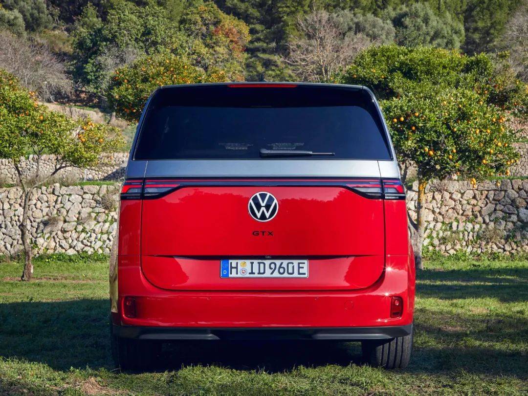 这大众纯电mpv即将国产 车内空间超大!