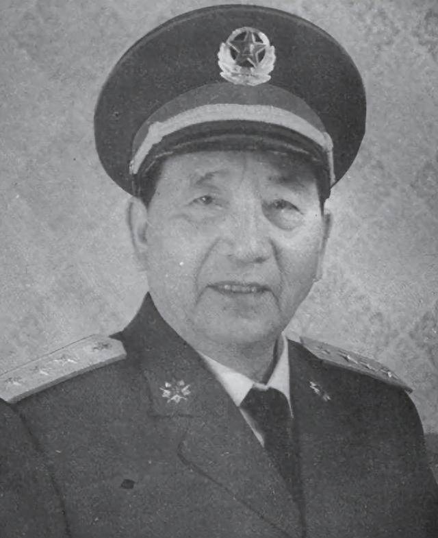 无论是军长秦基伟,还是政委谷景生,都已经有不少天没能休息,但他们