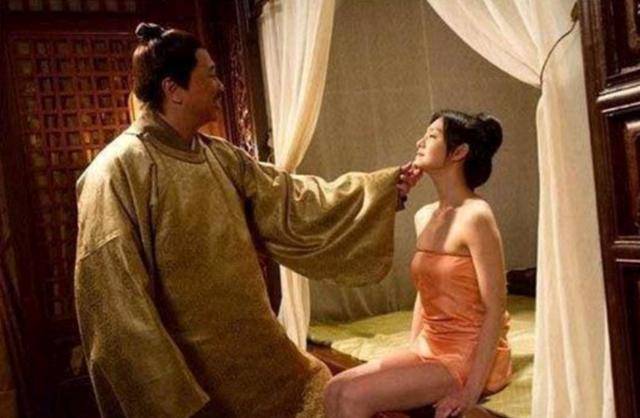 “肉台盘、肉屏风、美人盂”，古代权贵的生活，奢靡程度令人咂舌