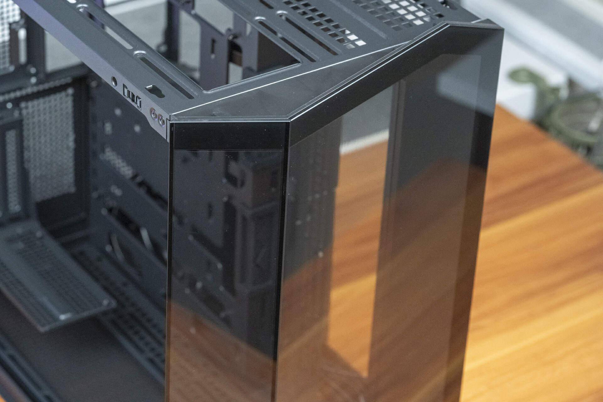 八面玲珑的海景房,微星mag pano 100l pz机箱评测