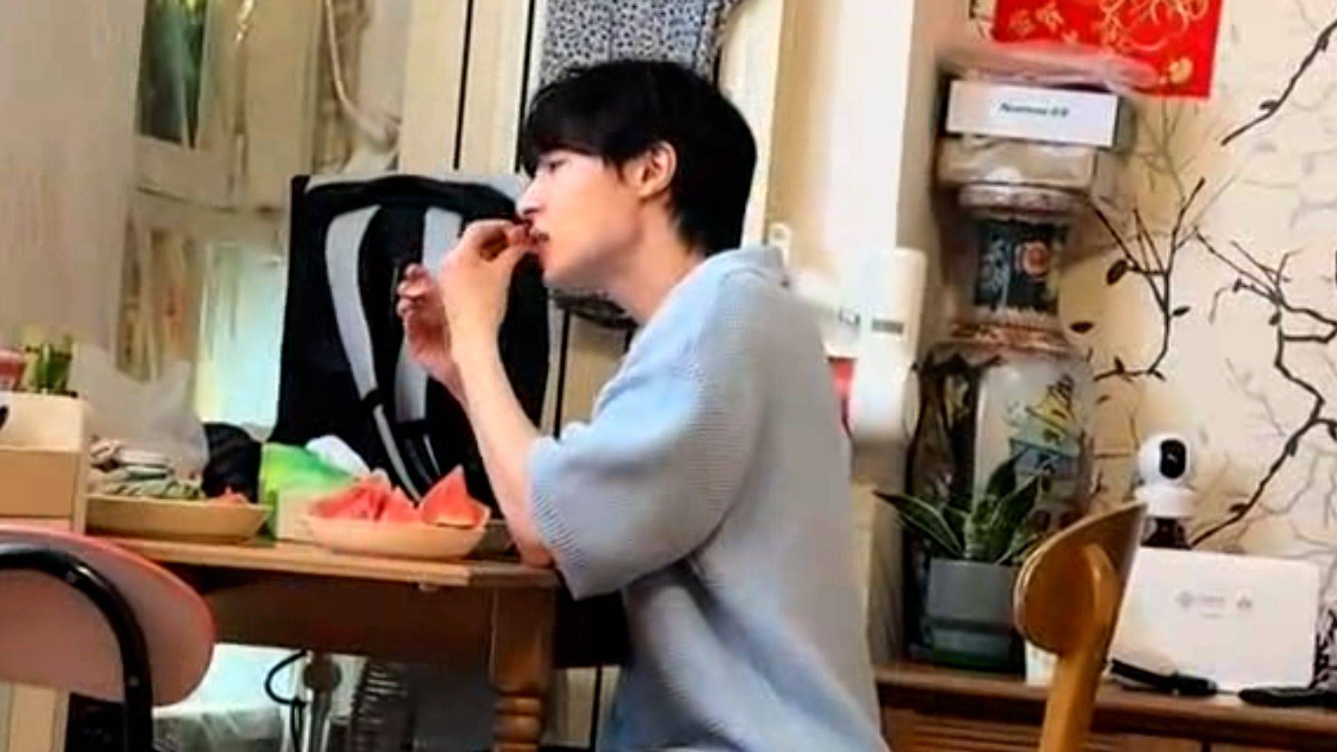 女子带韩国老公回国狂炫西瓜，中国是如何实现“西瓜自由”的？