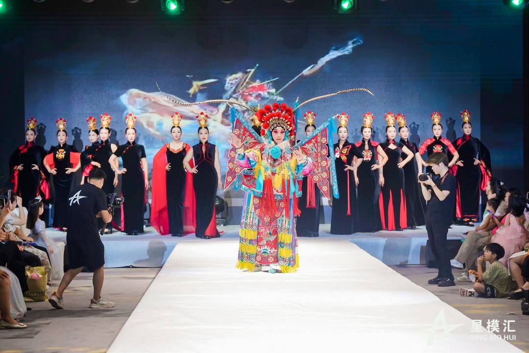 亚洲少儿模特大赛丝绸之路国际丽人大赛保定总决赛完美举行