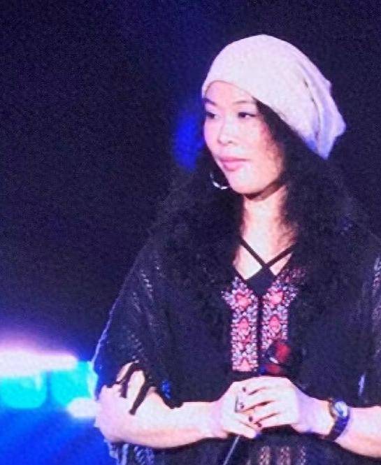 纪实许美静"模仿伍佰"翻车,经纪人回应让人意外,惹得粉丝众怒