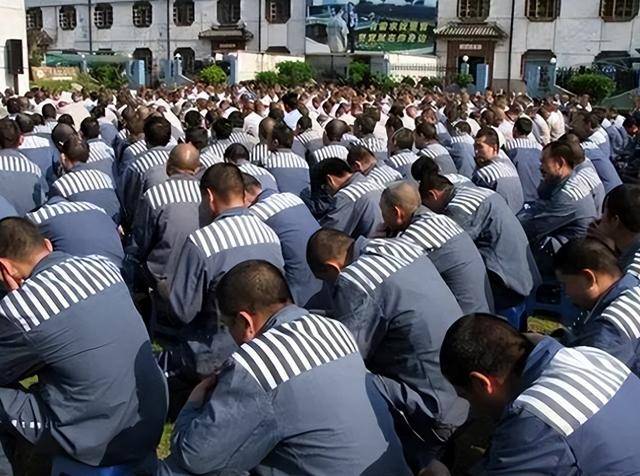武警老兵回忆,死刑犯被执行前浑然不知,下车时全身绵软面无血色