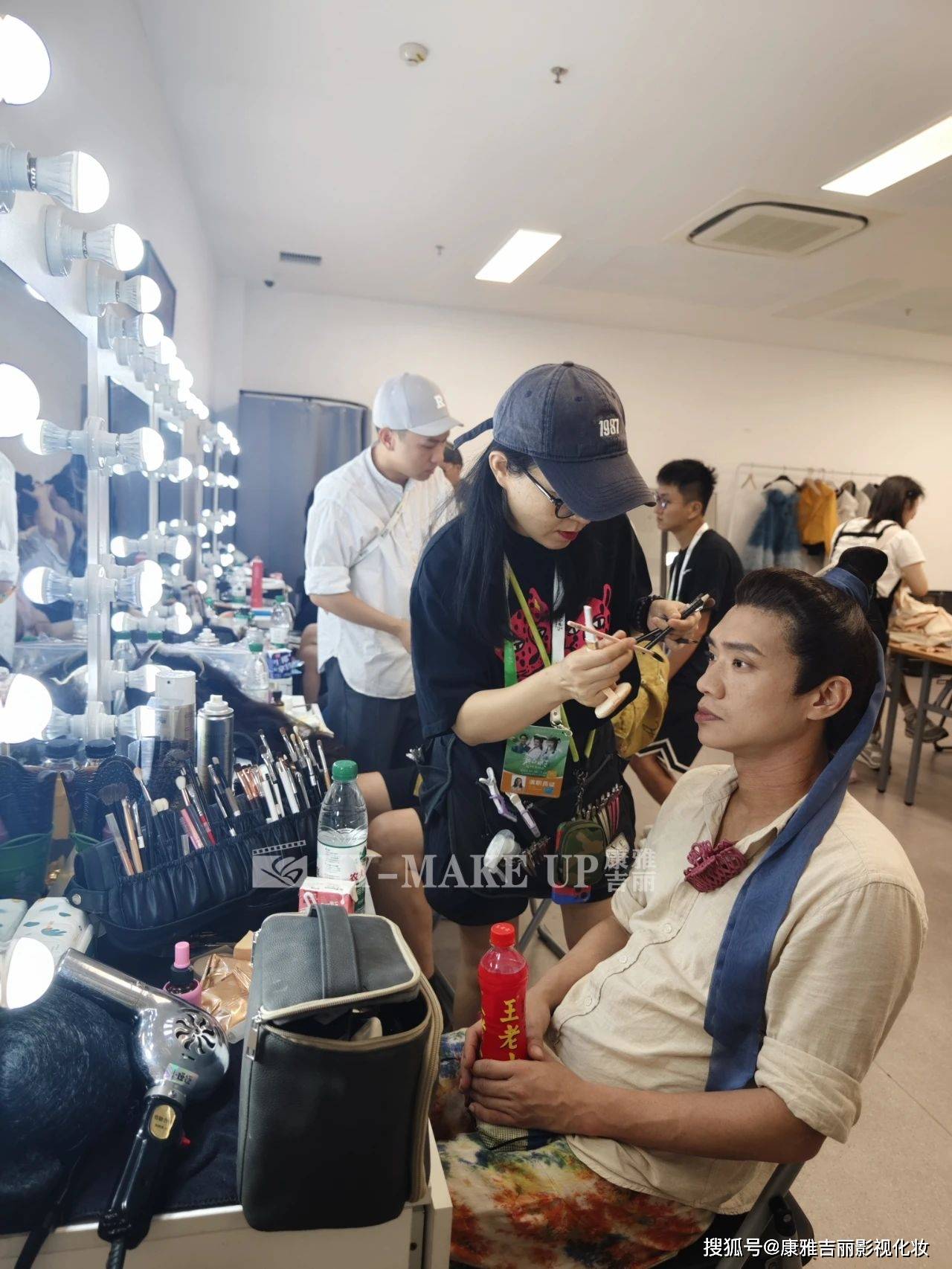 三代人的回忆，白娘子和许仙相聚杭州，新白娘子传奇30年演唱会-新白娘子传奇第几集许仙被吓死