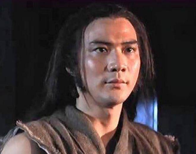 徐少强:5个孩3个妈,骗雪梨生子娶小30岁娇妻,74岁的他怎能退休