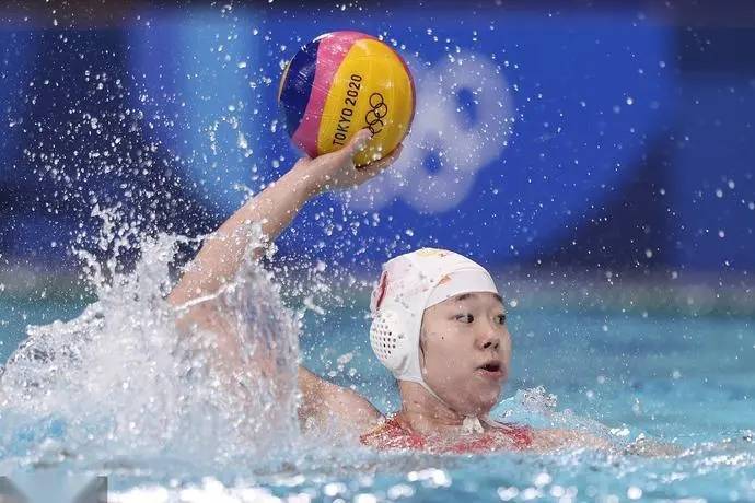 卷儿 张婧:女子水球队队长,总能在关键时刻为队伍攻城拔寨